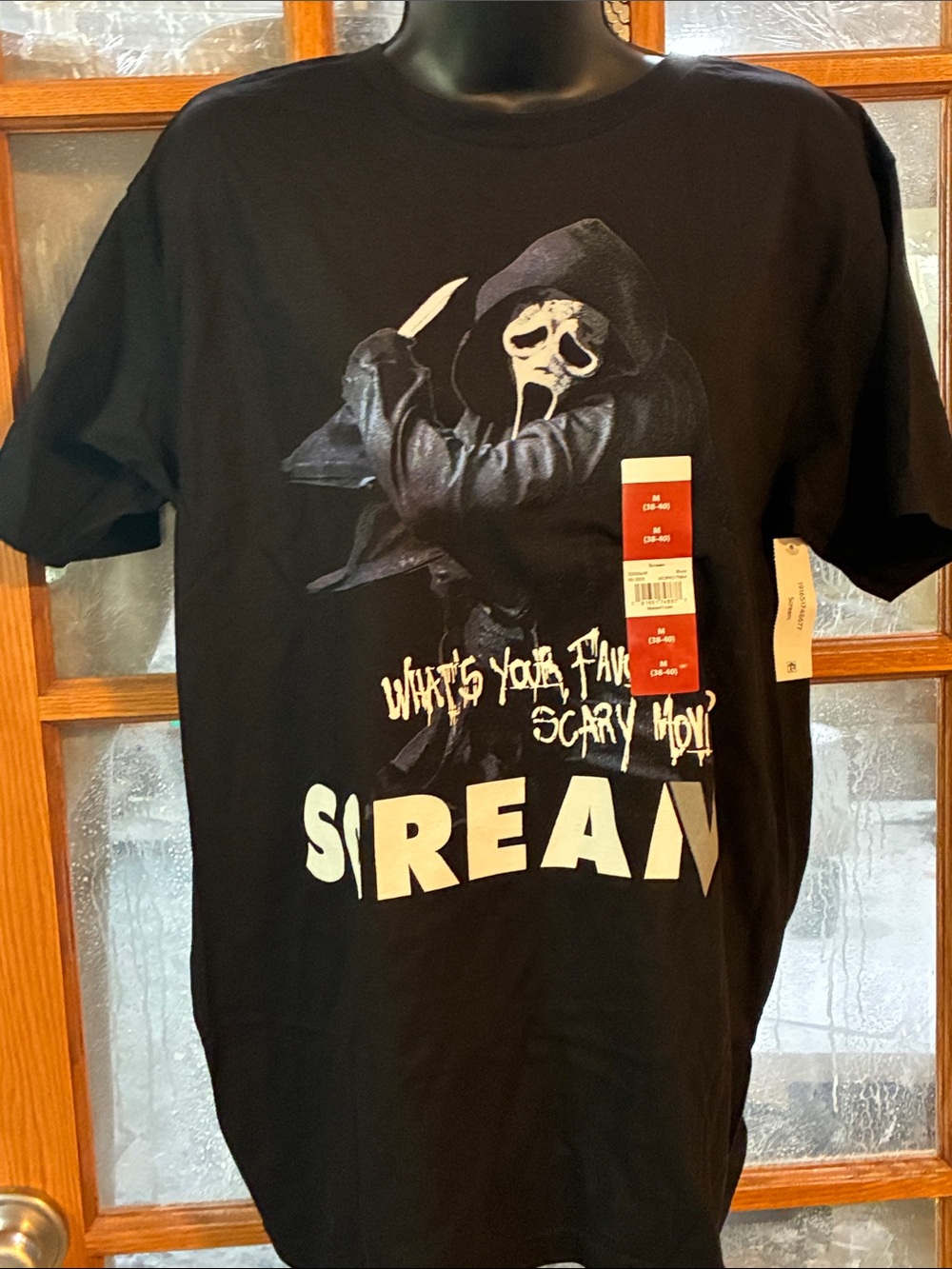 Black 'Scream' Graphic Tee - Horror Mask Design